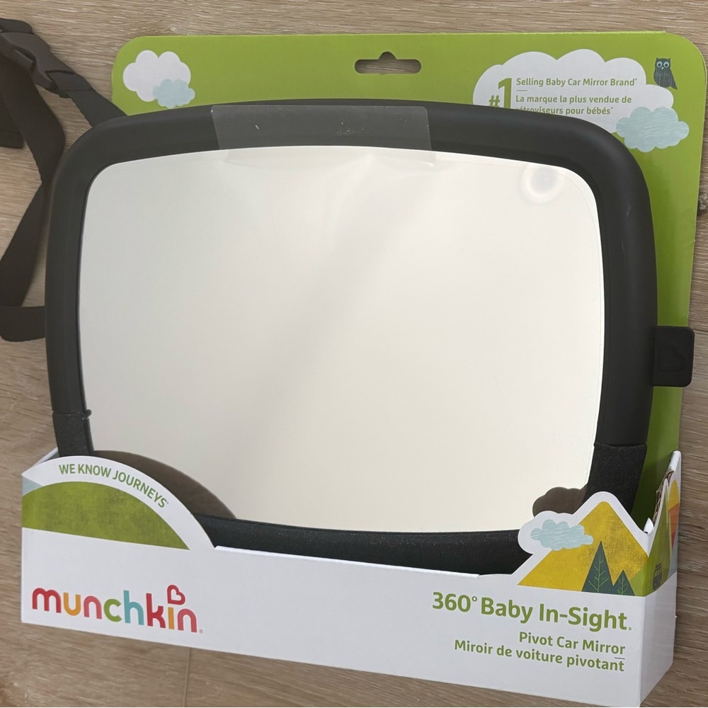 BRAND NEW- Munchkin 360° Pivot Car Mirror in Black